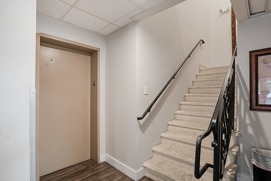 More Photos Of 291 NW 37th Ave, Miami Funeral Home For Sale