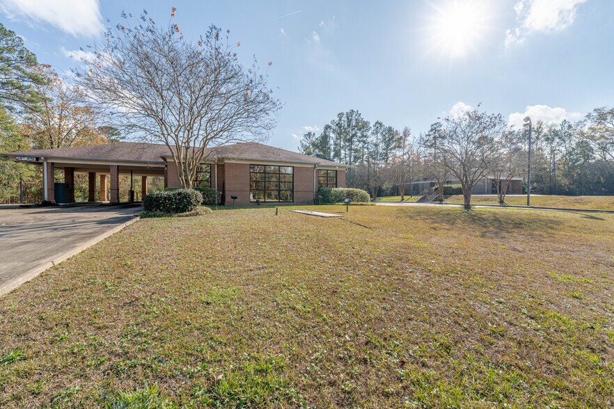 More Photos Of 6408 Highway 28 E, Pineville Office For Sale