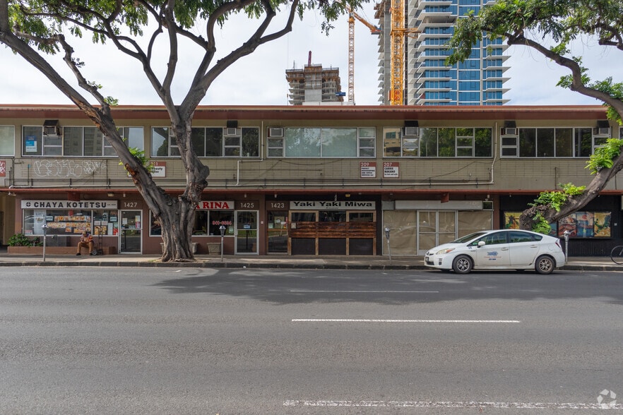 More Photos Of 1413-1427 King St, Honolulu Unknown For Lease