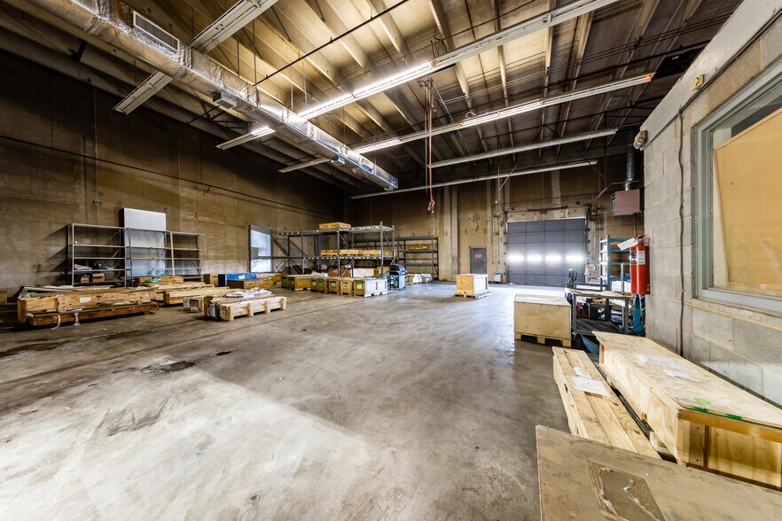 More Photos Of 8805 South Blvd, Charlotte Industrial For Sale