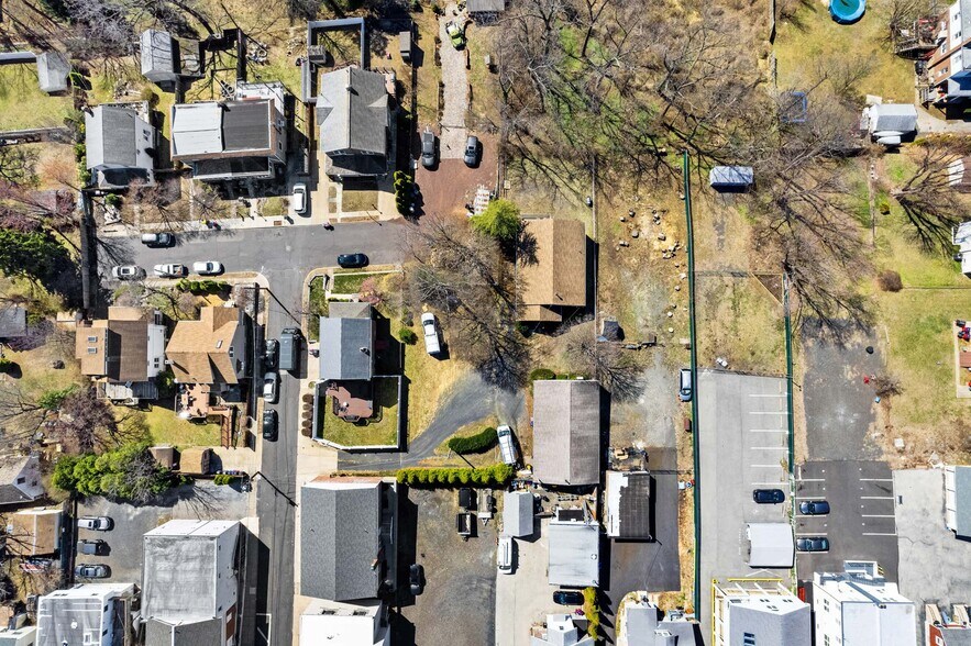 More Photos Of 309 Lynwood Ave, Jenkintown Warehouse For Sale