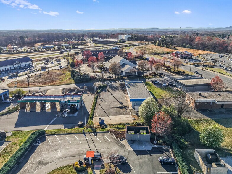 More Photos Of 111 Angela Dr, King General Retail For Sale