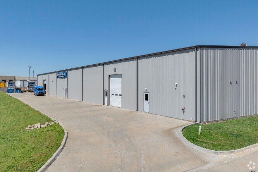 Primary Photo Of 1339 N Garnett Rd, Tulsa Warehouse For Sale