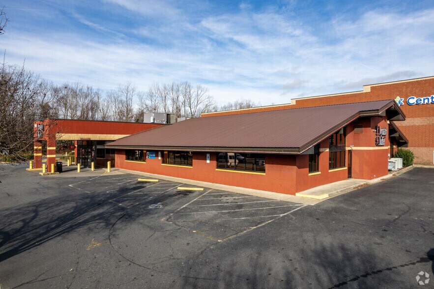 More Photos Of 2924-3036 E Franklin Blvd, Gastonia Unknown For Lease