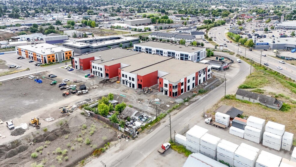 More Photos Of 4605 34 St, Vernon Distribution For Lease