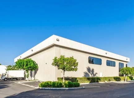 More Photos Of 8 Vanderbilt, Irvine Light Manufacturing For Sale