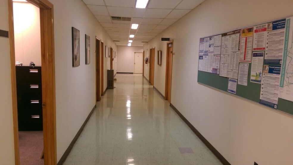 More Photos Of 3086 E Court St, Flint Warehouse For Sale