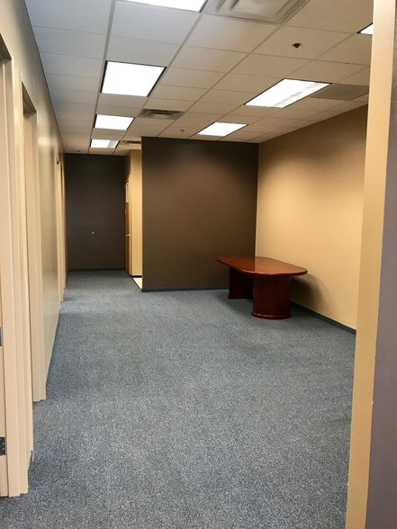 More Photos Of 1959 S Val Vista Dr, Mesa Office For Lease