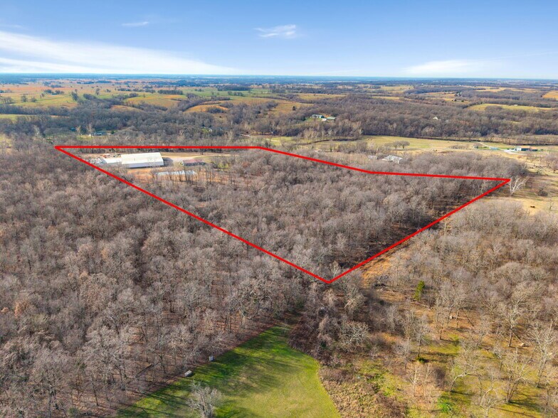 More Photos Of 23044 Honey Creek Rd, Sulphur Springs Distribution For Sale