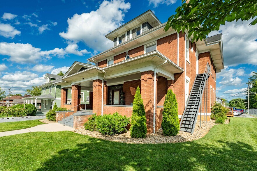 More Photos Of 114 E Unaka Ave, Johnson City Office Residential For Sale