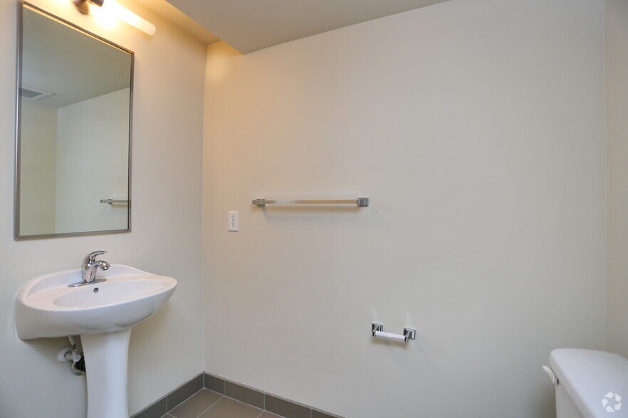 More Photos Of 2230 NW 57th St, Seattle Apartments For Lease