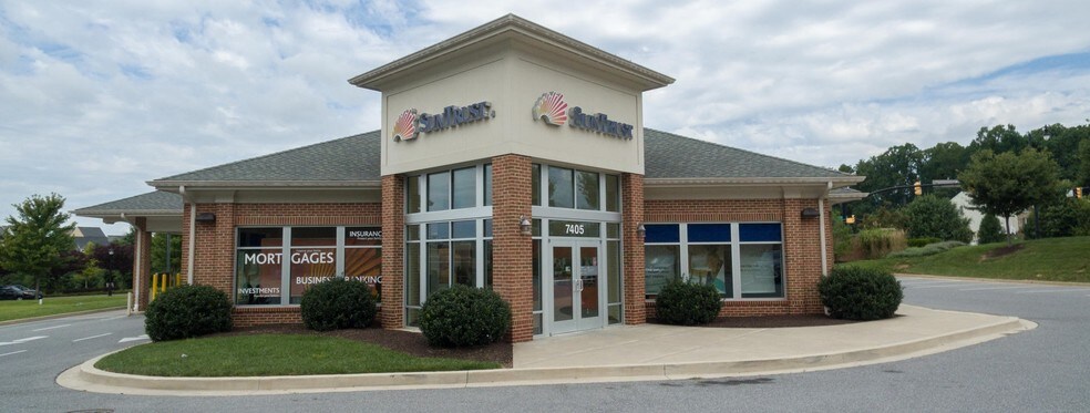 More Photos Of 7405 Maple Lawn Blvd, Fulton Bank For Lease