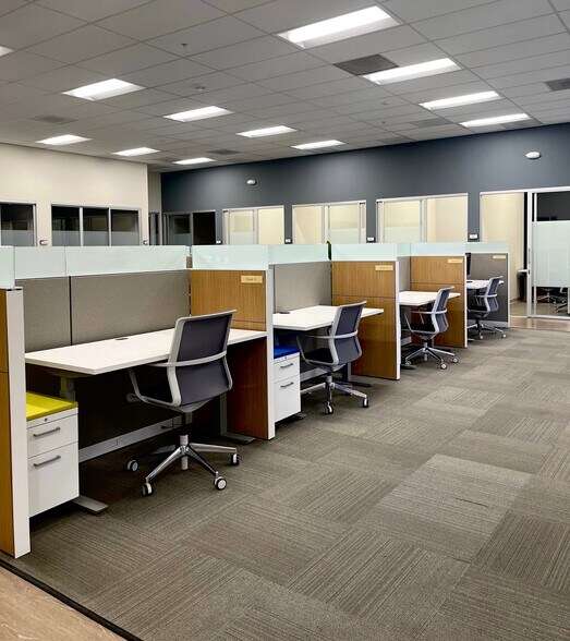 More Photos Of 7652 Monterey St, Gilroy Coworking Space