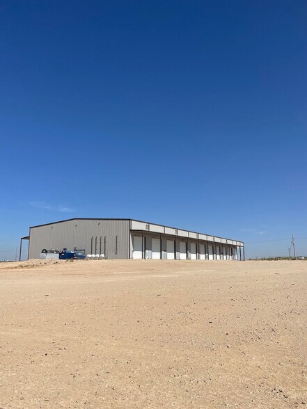 Primary Photo Of 2818 FM 1212, Stanton Manufacturing For Sale