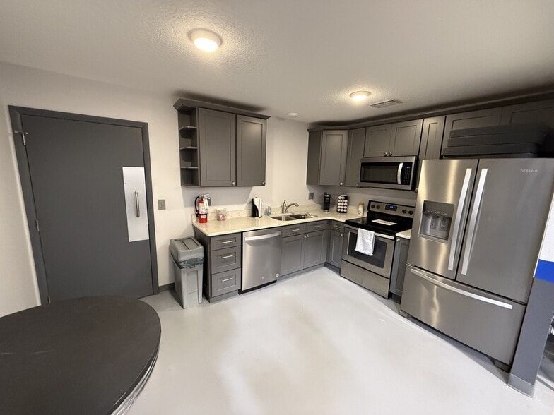 More Photos Of 3640 N Highway 1, Cocoa Showroom For Sale
