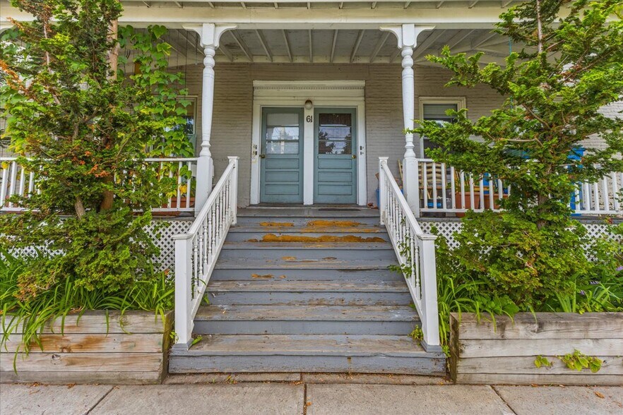 More Photos Of 61 Elmwood Ave, Burlington Multifamily For Sale