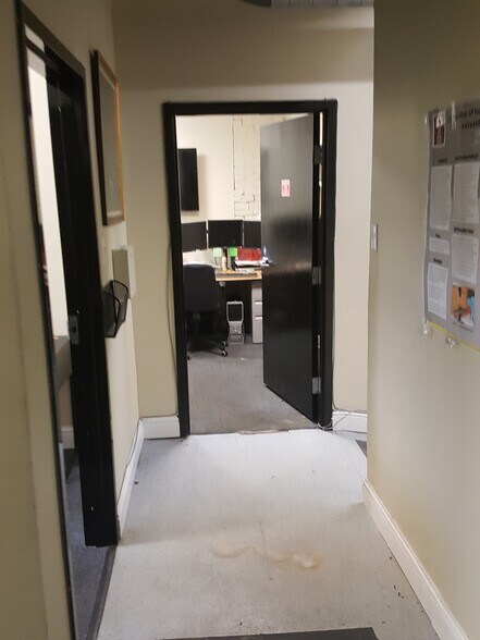 More Photos Of 5245 Germantown Ave, Philadelphia Office For Lease