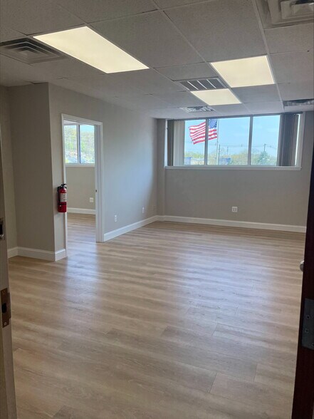 Primary Photo Of 1167 State Rt 23 S, Kinnelon Storefront Retail Office For Lease