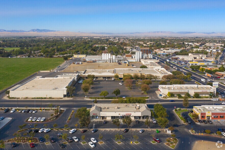 More Photos Of 1313-1341 E Pacheco Blvd, Los Banos Unknown For Lease