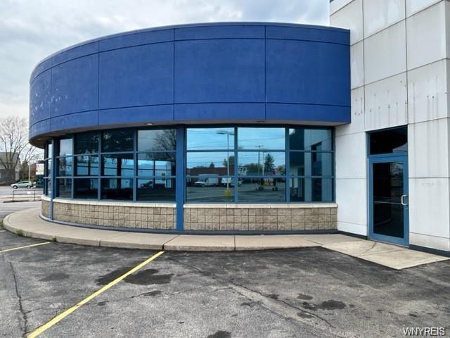 More Photos Of 1212 Abbott Rd, Buffalo Auto Dealership For Lease