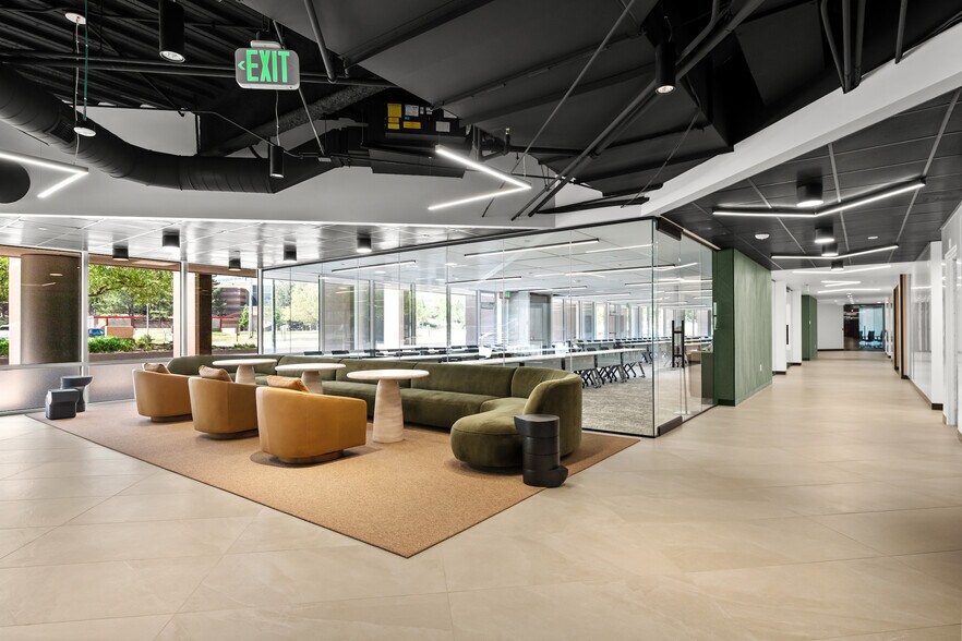 More Photos Of 4600 S Ulster St, Denver Office For Lease