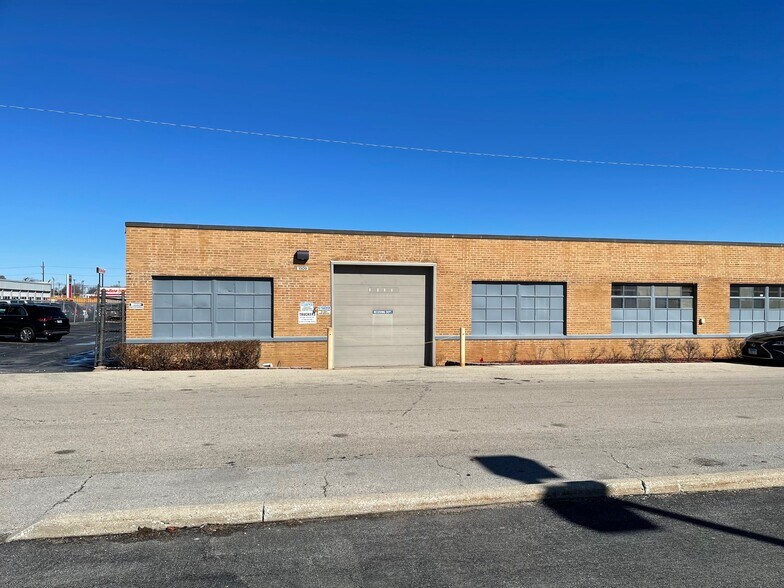 More Photos Of 1509 W Le Moyne St, Melrose Park Warehouse For Sale