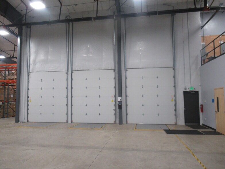 More Photos Of 1830 Scout Pl, Ferndale Warehouse For Sale