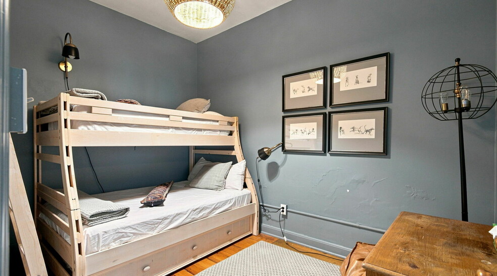 More Photos Of 304 S Gay St, Knoxville Office Residential For Sale