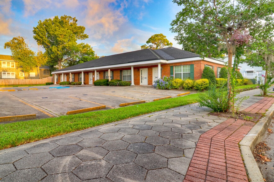 More Photos Of 2715 Oak St, Jacksonville Medical For Lease