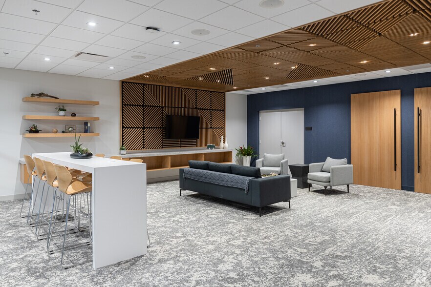 More Photos Of 4243 Hunt Rd, Cincinnati Medical For Lease