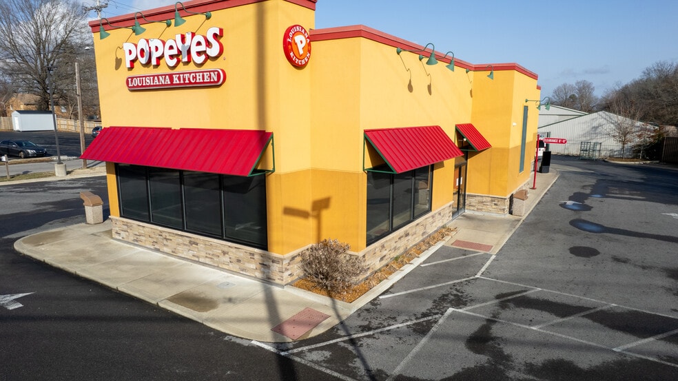 Primary Photo Of 1018 Paris Rd, Mayfield Fast Food For Lease