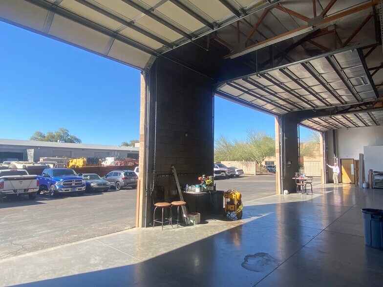 More Photos Of 4185 W Kitty Hawk, Chandler Warehouse For Lease