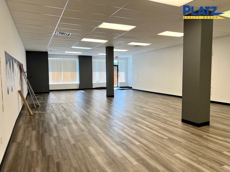 More Photos Of 4300-4306 Market St, Youngstown Freestanding For Lease