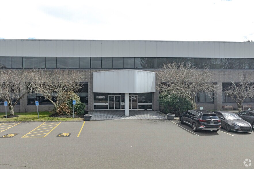 More Photos Of 126 Monroe Tpke, Trumbull Office For Lease