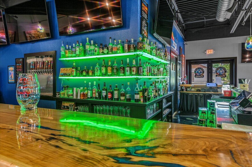 More Photos Of 622 SE Frank Phillips Blvd, Bartlesville Restaurant For Sale