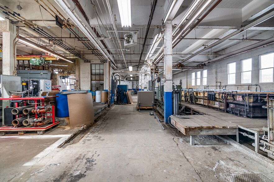 More Photos Of 248 Pine St, Pawtucket Warehouse For Sale