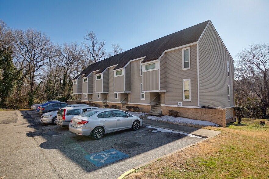 More Photos Of 3900 Forest Hill Ave, Richmond Apartments For Sale