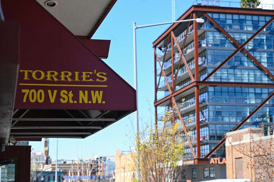 More Photos Of 700 V St NW, Washington Restaurant For Lease