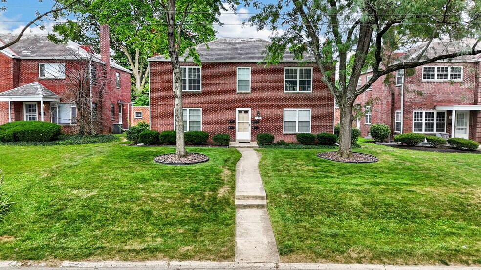 More Photos Of 802 Kenwick Rd, Columbus Apartments For Sale