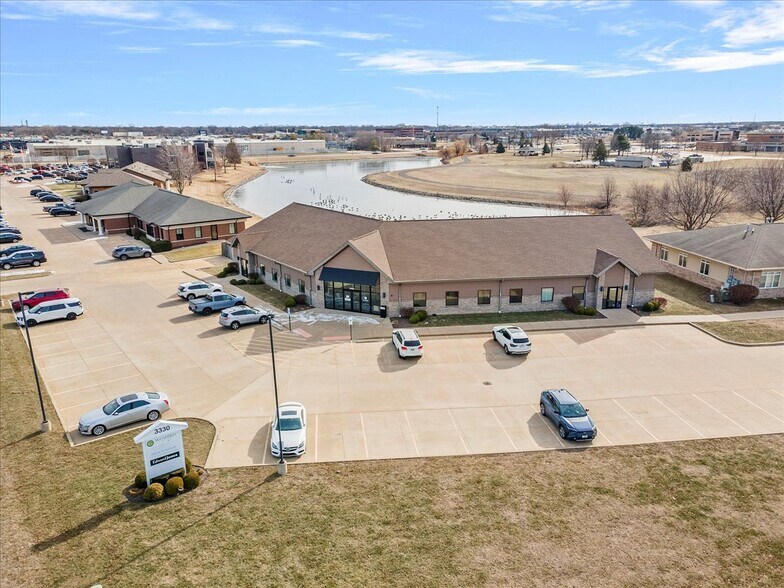 Primary Photo Of 3330 Hedley Rd, Springfield Office For Lease