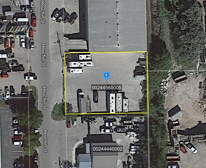 More Photos Of 5800 Houchin St, Naples Self Storage For Lease