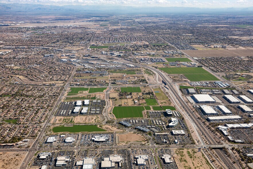 More Photos Of 275 E Rivulon Blvd, Gilbert Office For Lease