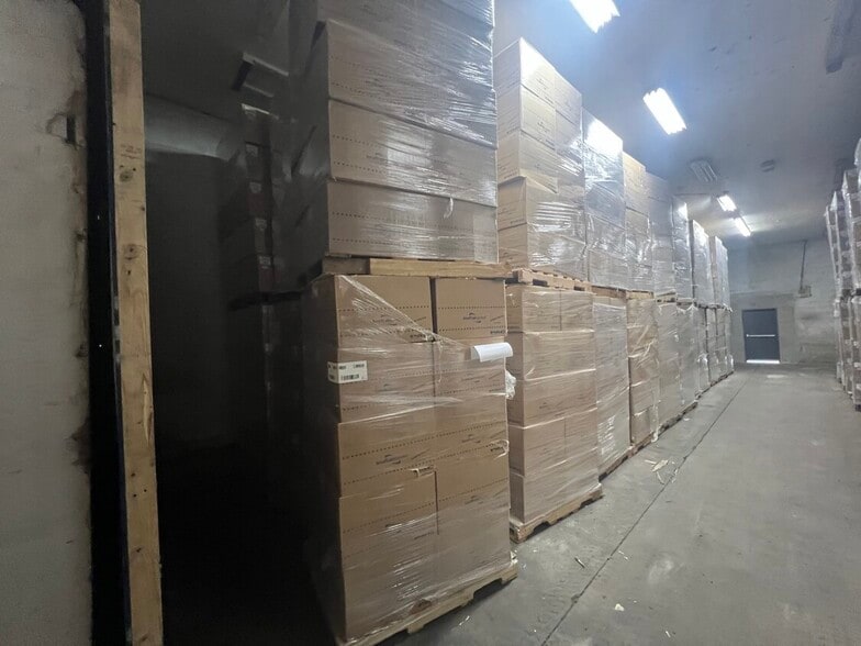 More Photos Of 175 Willow St, Toughkenamon Warehouse For Lease