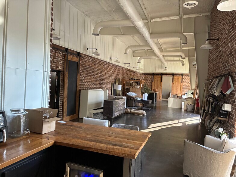 More Photos Of 1150 Hightower Trl, Atlanta Warehouse For Sale
