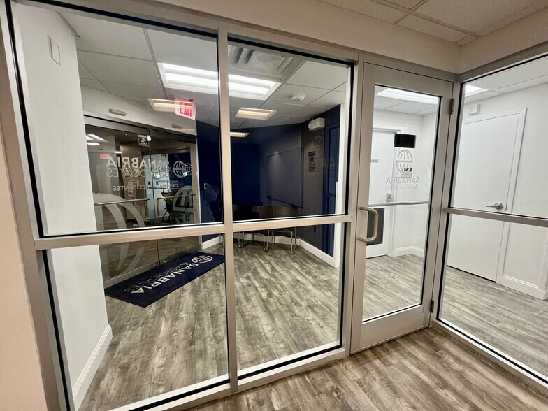 More Photos Of 8630 Fenton St, Silver Spring Office For Lease