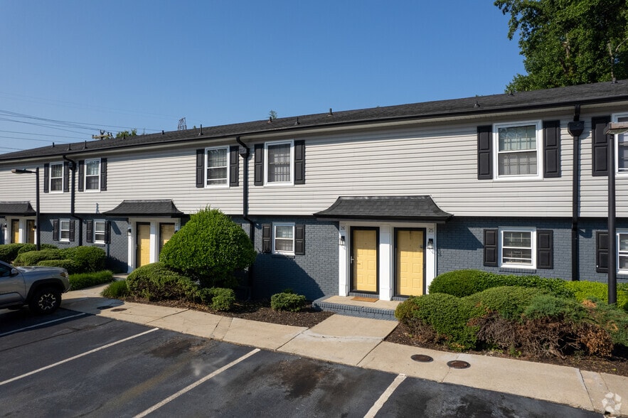 More Photos Of 1127 Rutherford Rd, Greenville Apartments For Sale