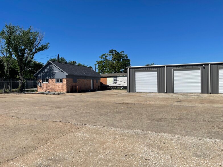 More Photos Of 1222 Frankie St, Houston Warehouse For Sale