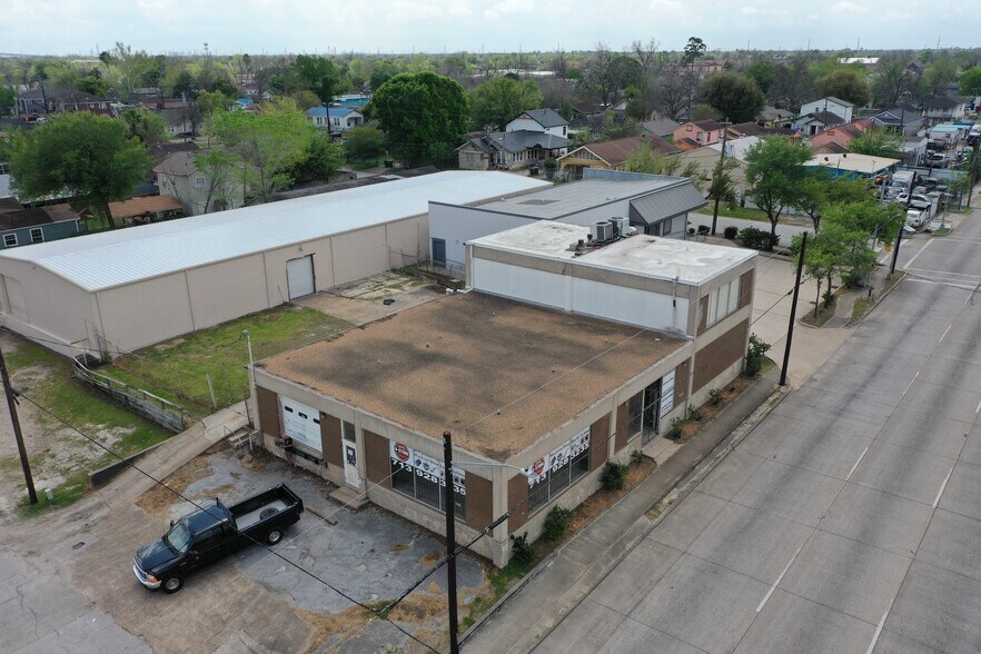 More Photos Of 1812 Wayside Dr, Houston Distribution For Lease