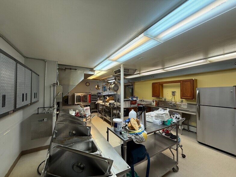 More Photos Of 702 Cedar Ave, Laurel Multifamily For Sale