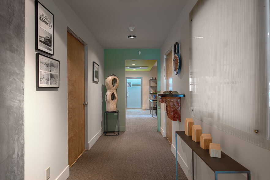 More Photos Of 1081-1091 N Palm Canyon Dr, Palm Springs Office Residential For Lease